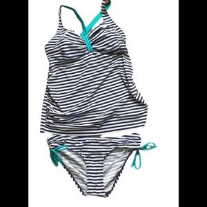 Beach Bump Motherhood Maternity Striped Navy Tankini Sz M Padded Bra Criss Cross